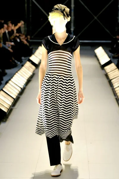 Look 13